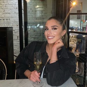 Meet your Posher, Erin